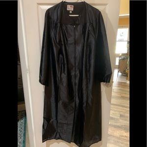 NWOT GRADUATION GOWN, BLACK